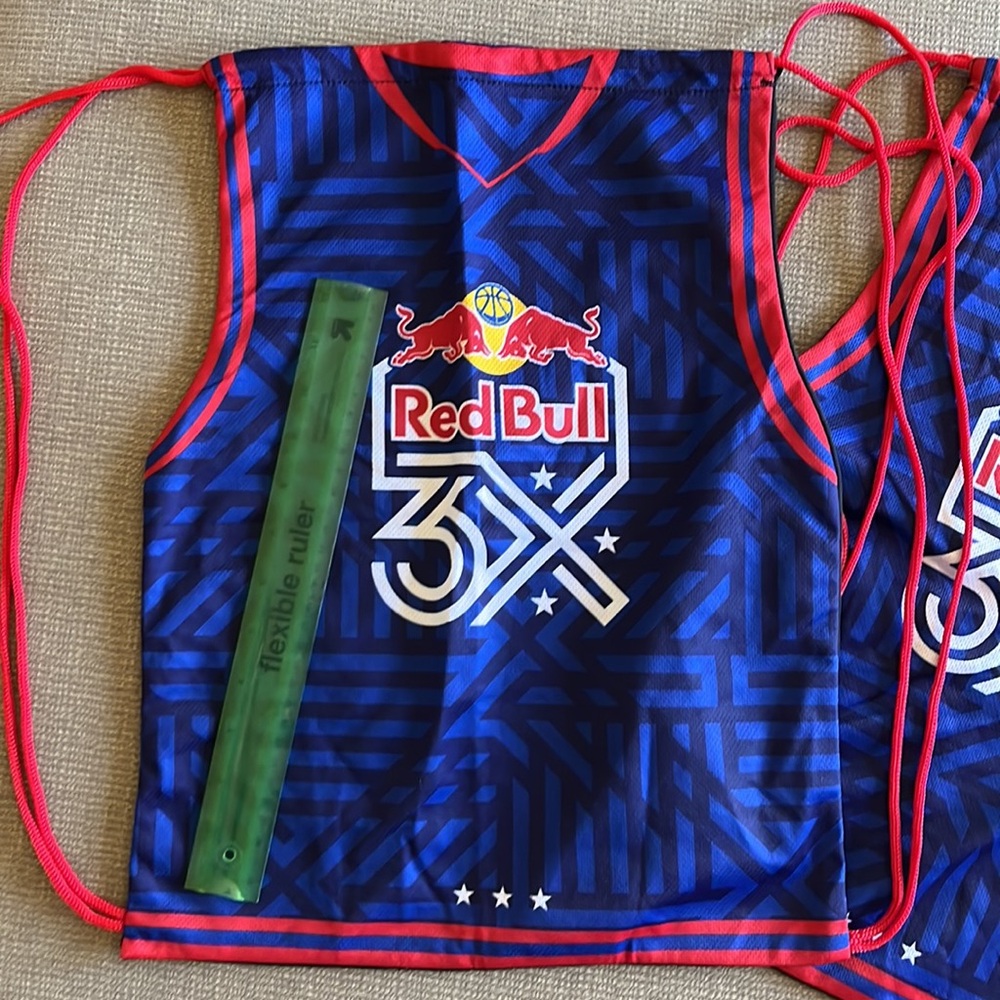 2 brand new Red Bull bags - Picture 2 of 5